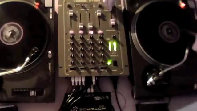 ILIAF - Intelligent dnb tenminmix (june 2011) смотреть онлайн
