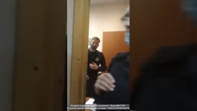Судебные приставы Мурманска нарушают закон, не пустили в суд, препятствуя реализации права на защит смотреть онлайн