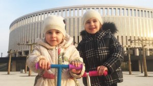 ВЛОГ Как мы провели выходной Алина показывает новую игрушку VLOG 12.03.2017