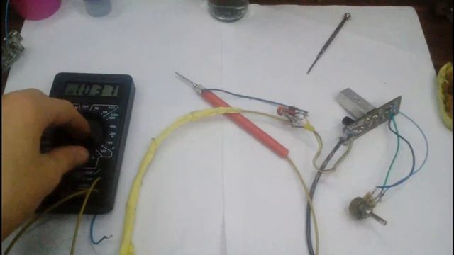 Индикатор пониженного напряжения!!!Своими руками. смотреть онлайн