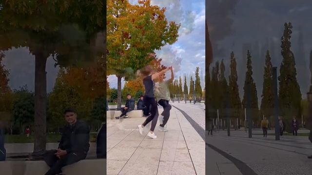 Настроение парка сегодня - танцевать!???❤️ #танцы #паркгалицкого #краснодар смотреть онлайн