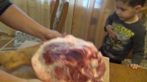 ХАМОН  Максим  показывает как готовить хамон