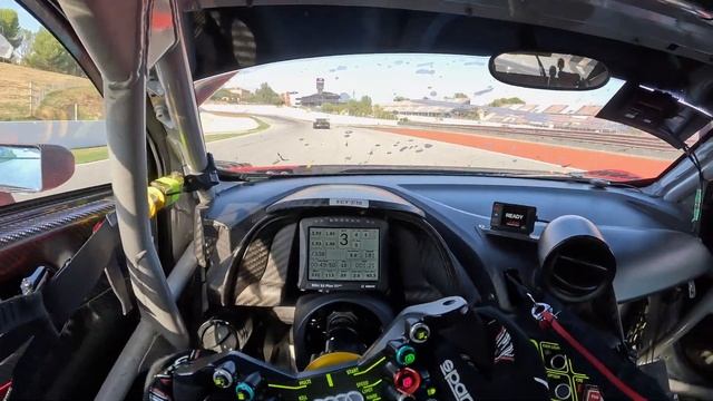 Audi R8 LMS GT3 EVO 2 // Onboard Lap at 24H Barcelona смотреть онлайн