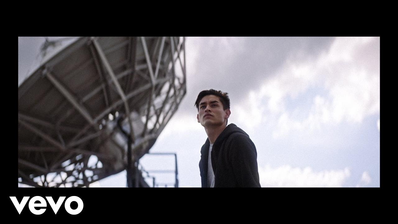 Bastille - Send Them Off! смотреть онлайн