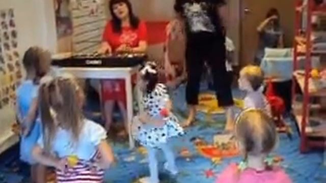 ДЕТСКИЙ РАЗВИВАЮЩИЙ ЦЕНТР "УМНЫЕ ДЕТКИ" смотреть онлайн