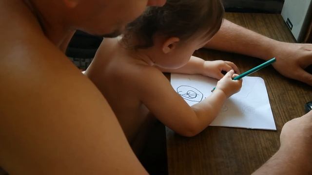 МАША: Я ПЬЮ И ПИСАЮ! Маше 1 год и 8 месяцев! смотреть онлайн