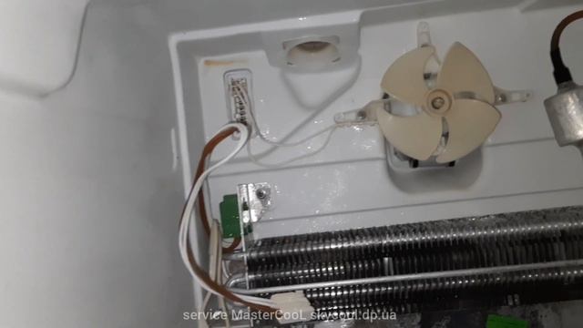 Холодильник Атлант No Frost  не холодит холодильная камера