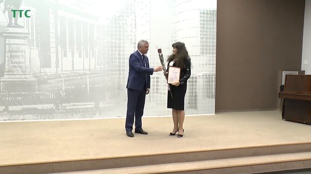 День финансиста отметили в Таганроге. смотреть онлайн