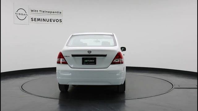 Nissan Tiida 2014 4p Sedán Drive L4/1.6 Man смотреть онлайн