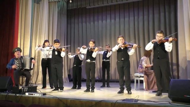 Мелодия к к/ф "Тихий Дон" композитор Юрий Красавин, исп. ансамбль скрипачей "Акцент" смотреть онлайн