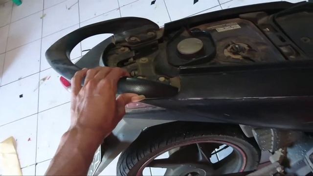 Cara Merubah Body Motor Yang Kusam Kembali Seperti Baru Dengan Skotlet Oracal смотреть онлайн