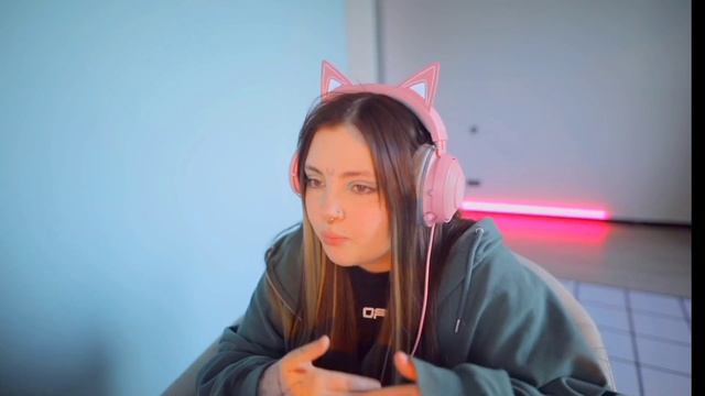 Лишний вес не потому что организм нуждается в диете / Юлик и Даша Каплан смотреть онлайн