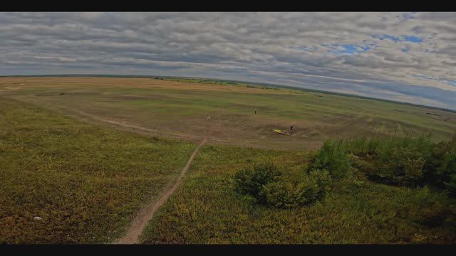 Первый полет на параплане.. смотреть онлайн