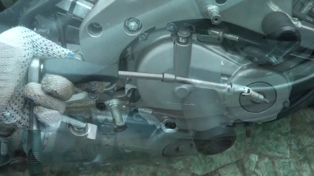 №9 Про механический натяжитель цепи ГРМ для Honda CBR600F4i смотреть онлайн
