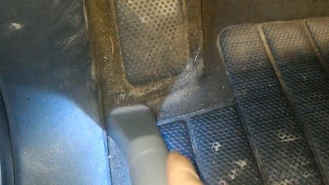 BERKUT Smart Power SVC-800тестовая уборка салона при помощи BERKUT Smart Power SVC-800 смотреть онлайн