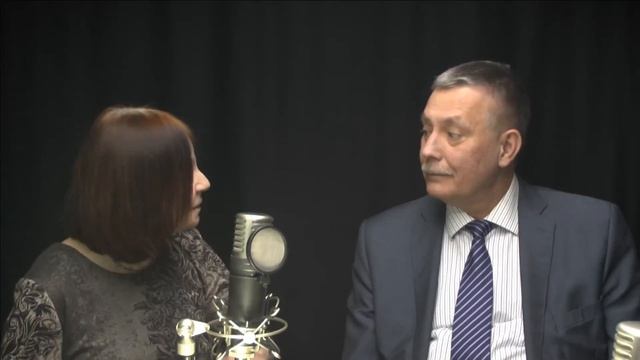 Муза и деньги. Итальянский - самый легкий смотреть онлайн