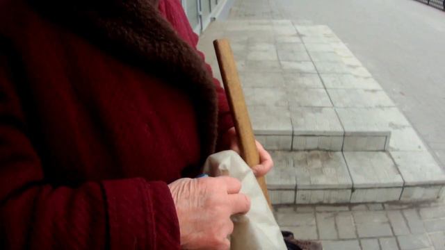 СКУПИЛИ ПРОДУКТЫ У БАБУШЕК И ПОПАЛИ НА ПОТАСОВКУ смотреть онлайн