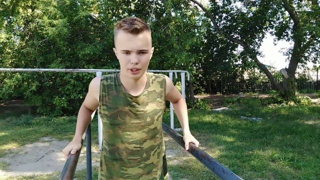 Как повысить количество отжиманий на брусьях? |WorkOur #1| смотреть онлайн