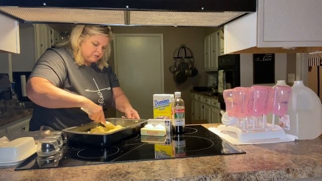HOW TO MAKE “PAULA DEEN’S” GOOEY BUTTER CAKE / SHARING MEMORIES/WHAT’S FOR DINNER /VICKIE WRIGHT смотреть онлайн