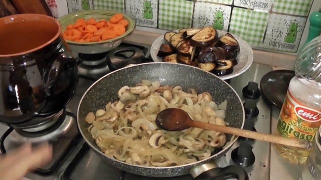 Баклажаны с грибами и овощами. НЕРЕАЛЬНО Вкусно! смотреть онлайн