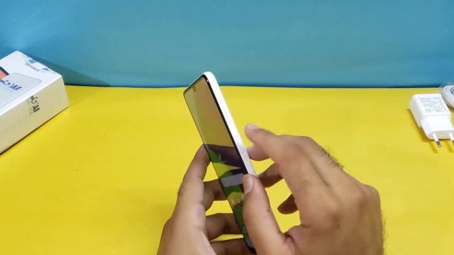 Samsung Galaxy A22 5G Unboxing & First Impressions! - Cheapest Midranger смотреть онлайн