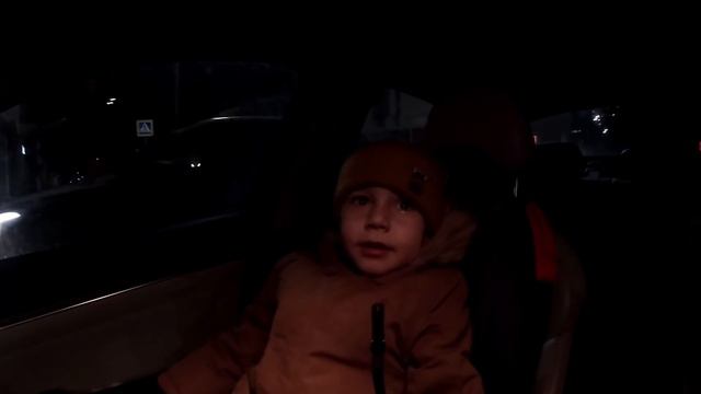 ОРЛОВЕЦ/ПРОГУЛКА С СЫНОМ/ЗВОНИТ ДОЧЬ ИРИНЫ смотреть онлайн