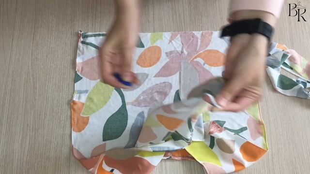 ? Bir Parça Kumaşın Favori Olacak Bluza Dönüşümü | Dikiş Bilmeyenler Bile Yapabilir ✂✔ смотреть онлайн
