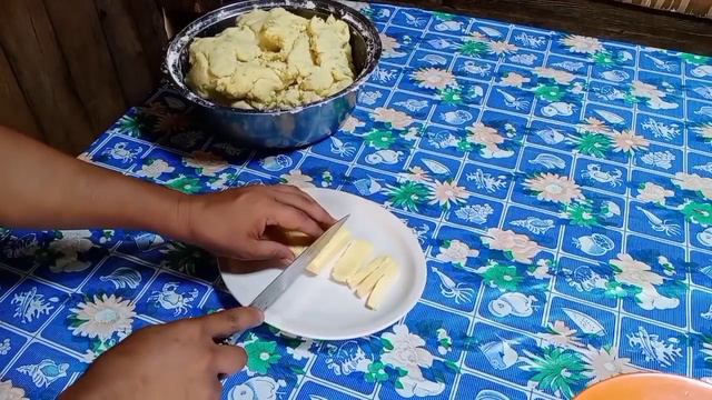 NAGLUTO KO SA KAMOTE CHEESE ROLL KAY NAG ORDER (PART1) смотреть онлайн