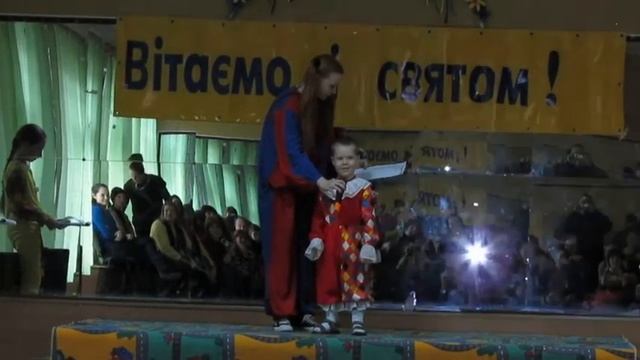 Гриша первый раз выступает смотреть онлайн