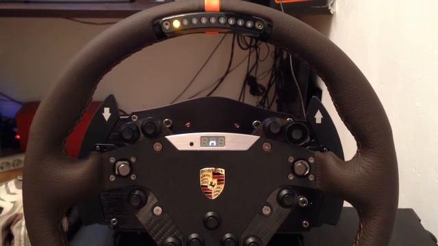 Fanatec Porsche wheel rim 918RSR смотреть онлайн