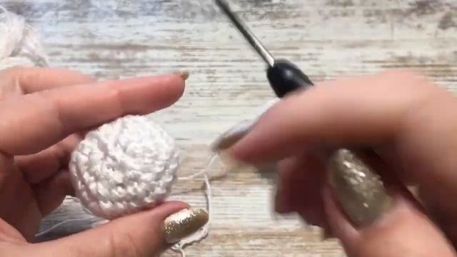 Вязаный снеговик для новичков ! Knitted snowman for beginners Gestrickter Schneemann für Anfänger смотреть онлайн