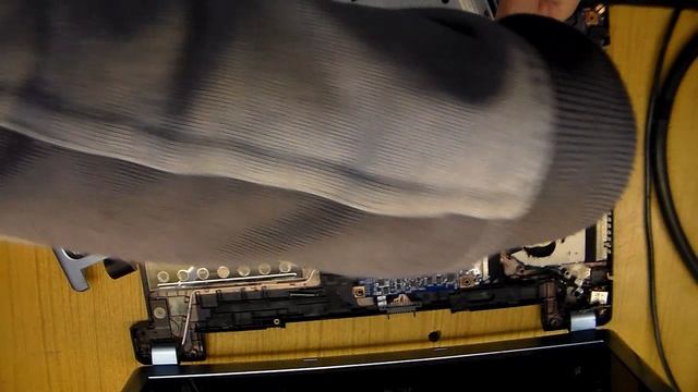 Ноутбук Acer Aspire V5-571 разборка, чистка. смотреть онлайн