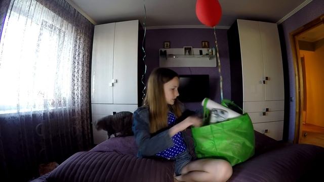 ПОДАРКИ С ФАН ВСТРЕЧИ смотреть онлайн