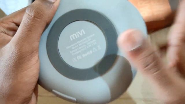 Mivi Moonstone Bluetooth Speaker Unboxing And Review смотреть онлайн
