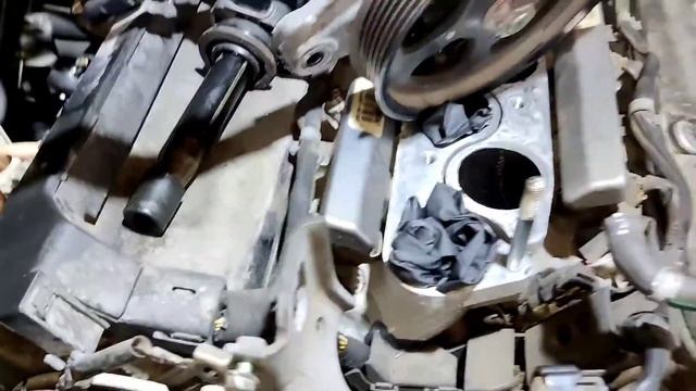 CHEAPEST 3G TL TYPE S Rebuild - Part 1 J35 Cylinder Head Removal (How to) смотреть онлайн
