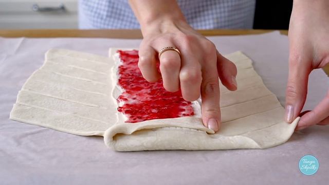 Пирог с Малиновым Джемом и Кремчизом | Слоеное Тесто | Raspberry Danish Braid | Tanya Shpilko смотреть онлайн