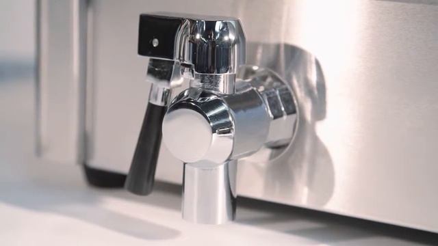 Friteuza electrica profesionala 8+8 litri cu robinet смотреть онлайн