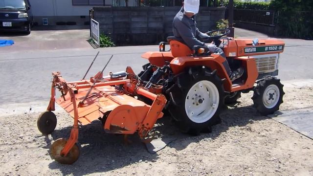 KUBOTA B1502
