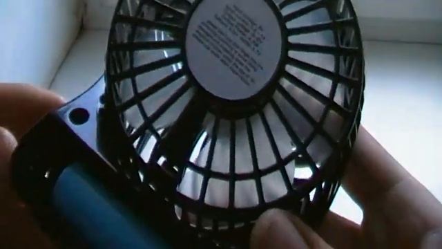 Портативный мини-вентилятор F95B смотреть онлайн