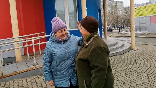 Поздравляем с 8 Марта Прохожих Бабушек смотреть онлайн