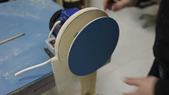 ПОКАЗЫВАЮ КАК СДЕЛАТЬ САМЫЙ ПОЛЕЗНЫЙ станок для НАЧИНАЮЩЕГО Мастера! часть 1. смотреть онлайн