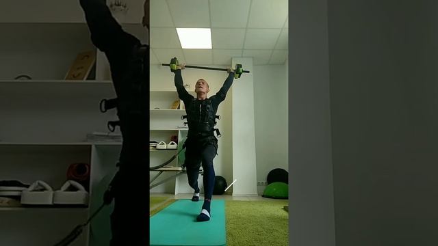 Ems тренировка - это заряд бодрости и новые ощущения . смотреть онлайн