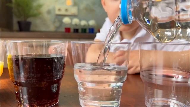 Топ 5 Научных Опытов для детей дома с Лео Лев смотреть онлайн