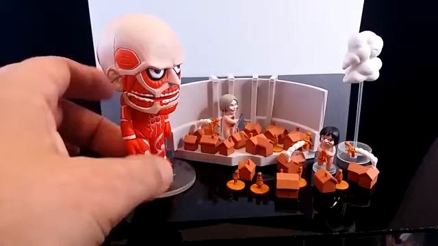 KO Nendoroid Colossus Titan & Attack Playset Review ( From Attack On Titan )
