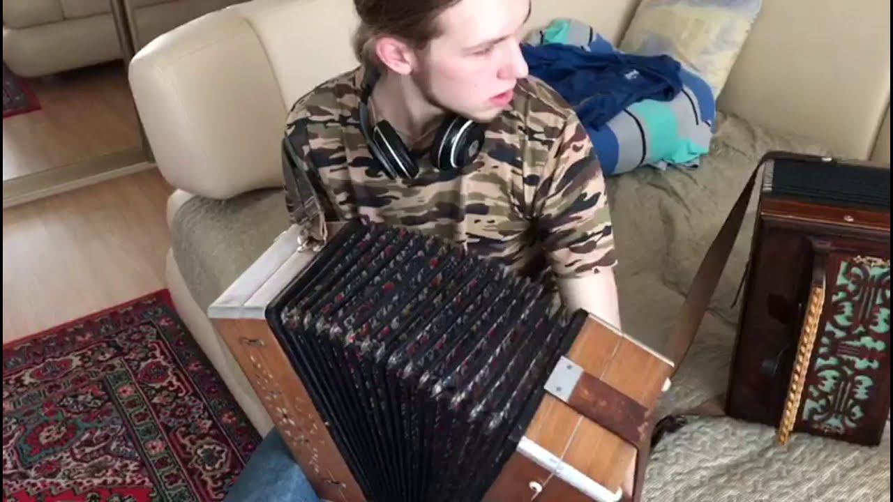 Юные таланты! Даниил Ермолов (гармони) и Анастасия Тихвинская (пение)! смотреть онлайн