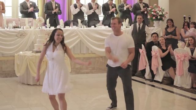 Kyle and Nicole's Amazing Wedding Dance! смотреть онлайн