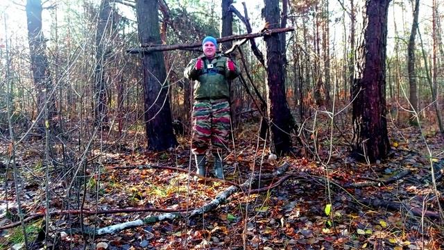 СТРОИМ ШАЛАШ В ЛЕСУ!! Как построить шалаш. Выживание в лесу!! смотреть онлайн