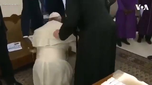 Папа Римский поклоняется не Богу?!... Это Конец Света или начало Конца нашей цивилизации?!... смотреть онлайн