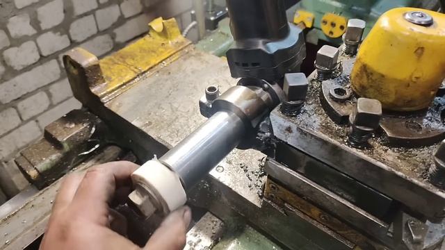 всё гениально и просто.приблуда на токарный станок смотреть онлайн