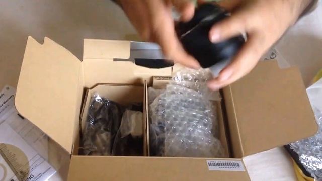 Nikon D3300 & D3200 DSLR Unboxing Video смотреть онлайн